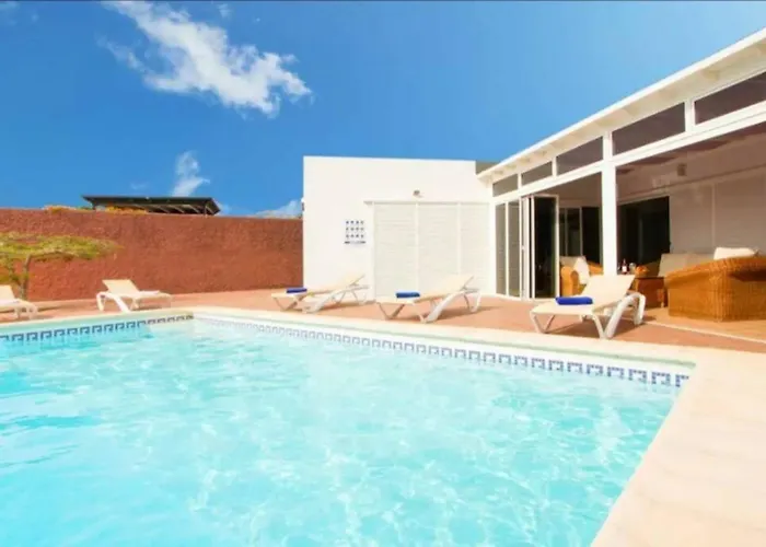 Papagayo Relax Villa *